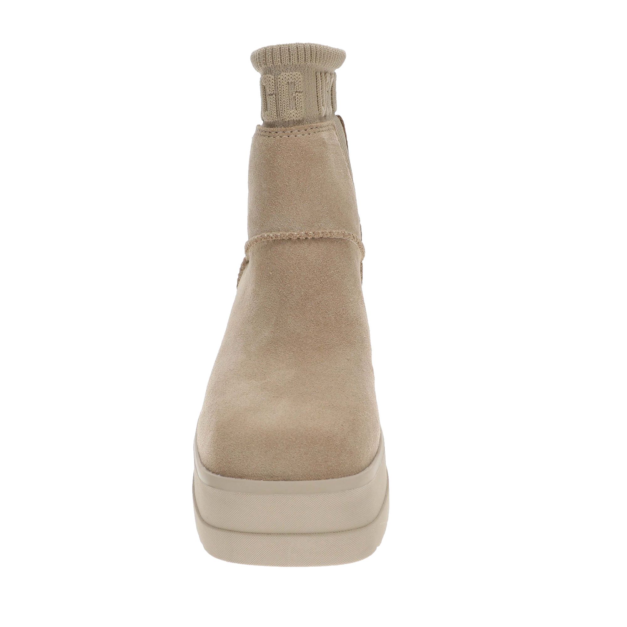 UGG® Moxy Chelsea (Women's) | Maryland Square