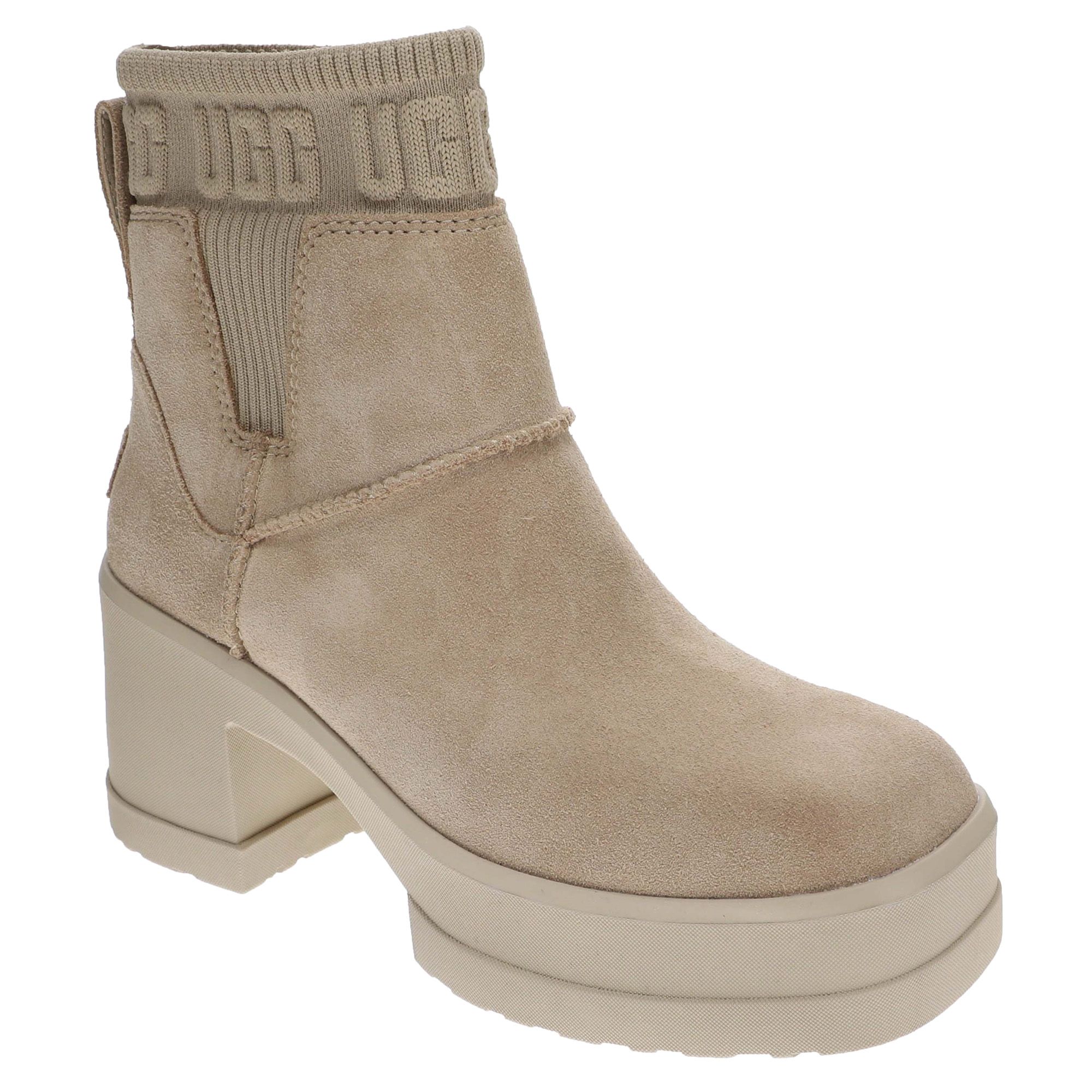 UGG® Moxy Chelsea (Women's) | Maryland Square