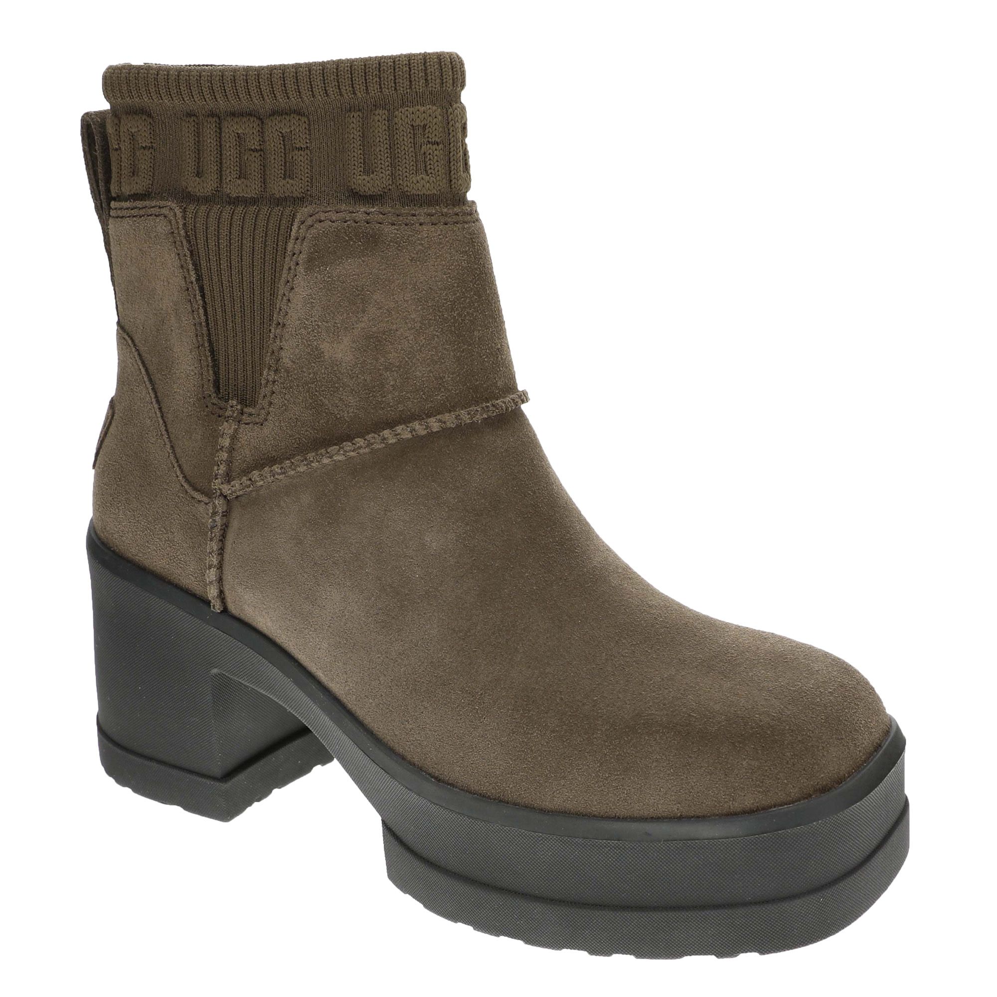 UGG® Moxy Chelsea (Women's) | Maryland Square